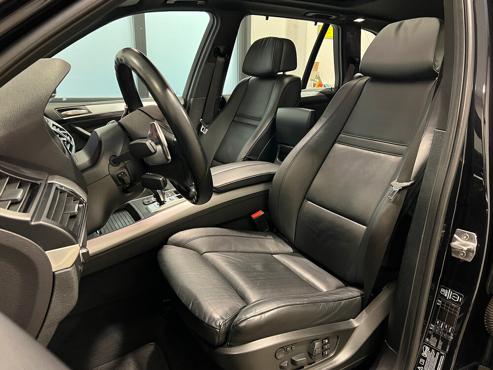 BMW X5 M50d 3.0 V6 381pk 2015 -Orig. NL-, 5-ZGF-72