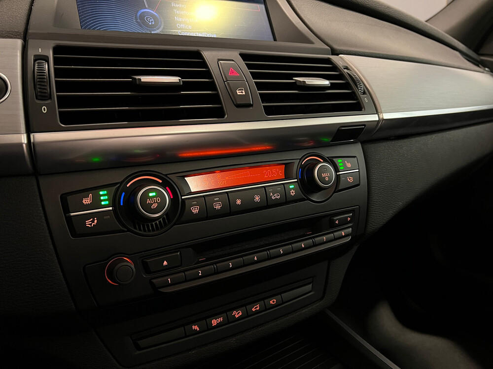 BMW X5 M50d 3.0 V6 381pk 2015 -Orig. NL-, 5-ZGF-72