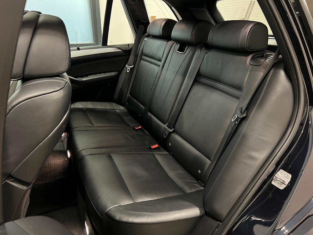 BMW X5 M50d 3.0 V6 381pk 2015 -Orig. NL-, 5-ZGF-72