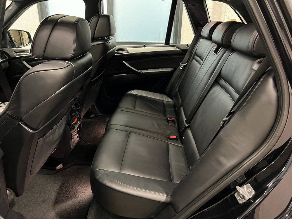 BMW X5 M50d 3.0 V6 381pk 2015 -Orig. NL-, 5-ZGF-72