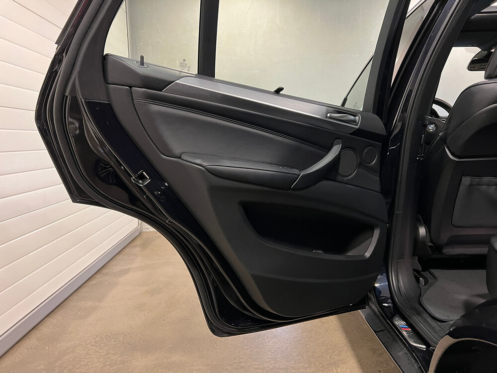 BMW X5 M50d 3.0 V6 381pk 2015 -Orig. NL-, 5-ZGF-72