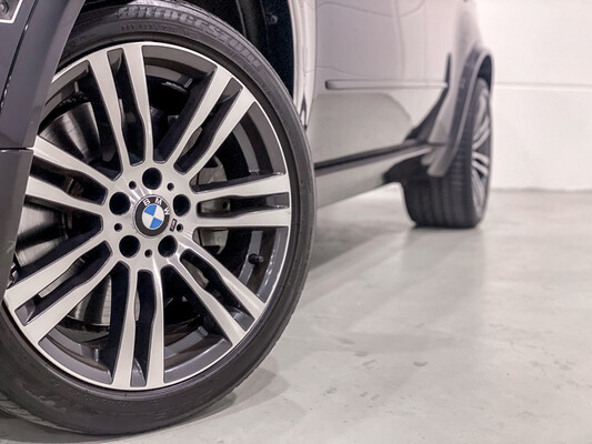 BMW X5 M50d 3.0 V6 381pk 2015 -Orig. NL-, 5-ZGF-72