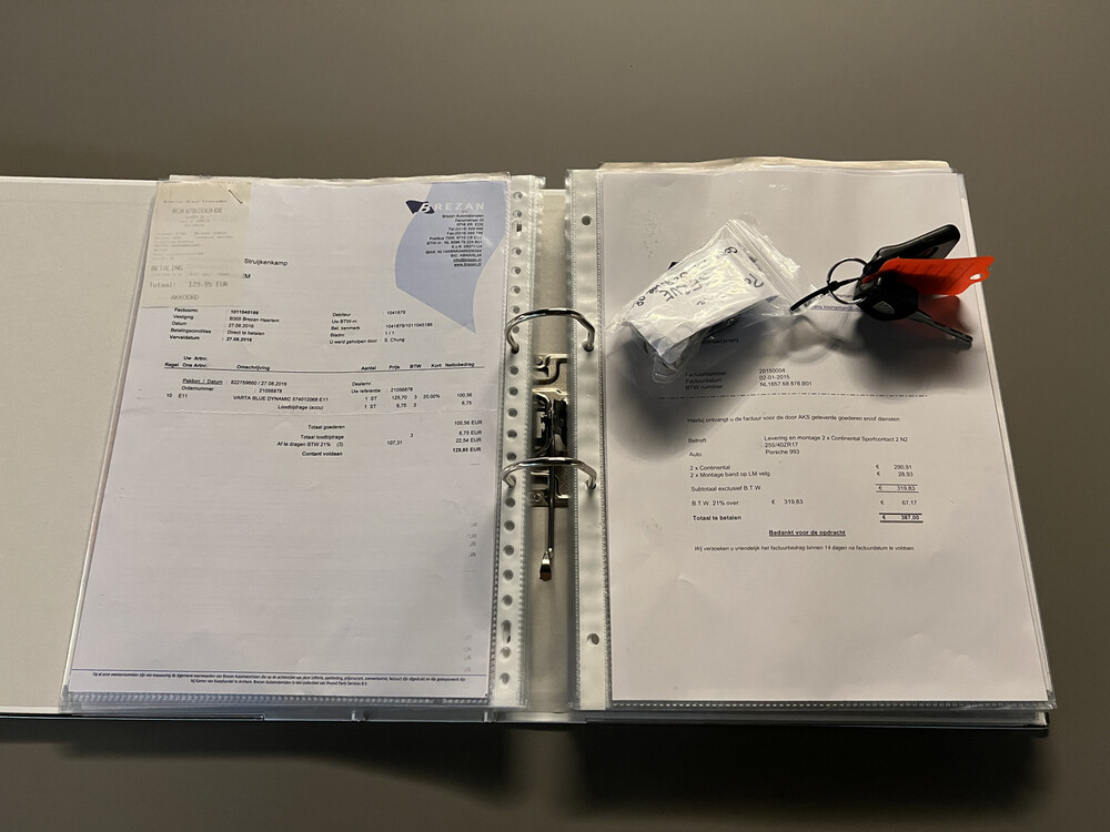 Porsche 911 993 3.6 Carrera 4 Coupé 272PS 1995, 2-KLZ-95