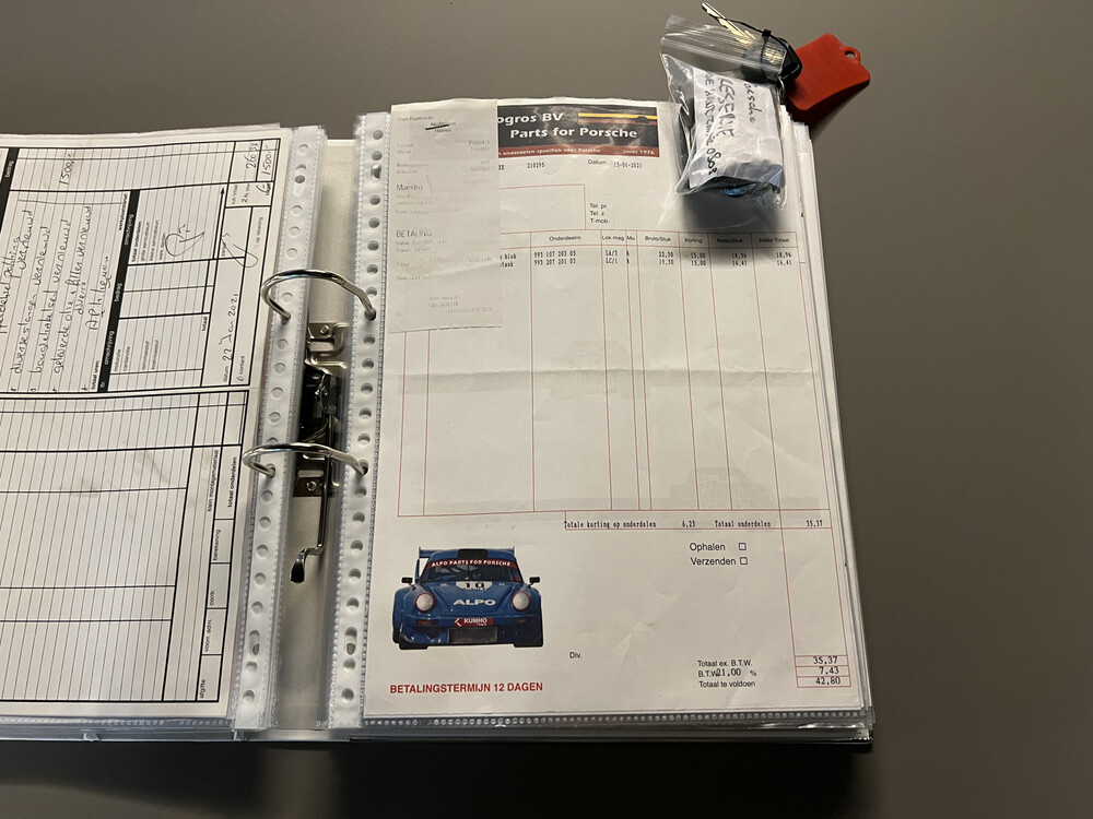 Porsche 911 993 3.6 Carrera 4 Coupé 272PS 1995, 2-KLZ-95