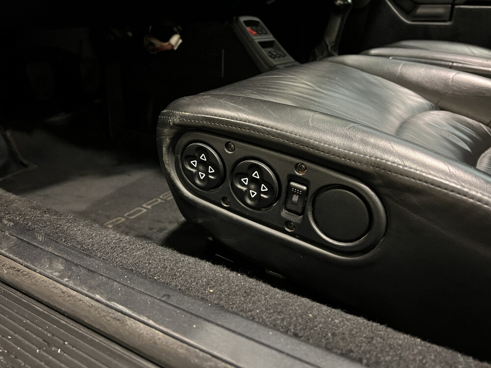 Porsche 911 993 3.6 Carrera 4 Coupé 272PS 1995, 2-KLZ-95