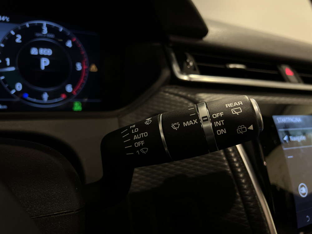 Land Rover Range Rover Velar 2.0 i4 AWD R-Dynamic 241PS 2018, K-098-VF