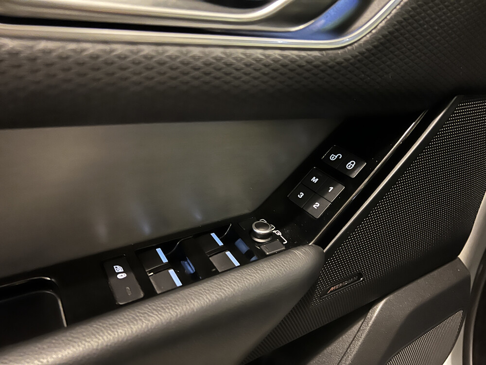 Land Rover Range Rover Velar 2.0 i4 AWD R-Dynamic 241PS 2018, K-098-VF