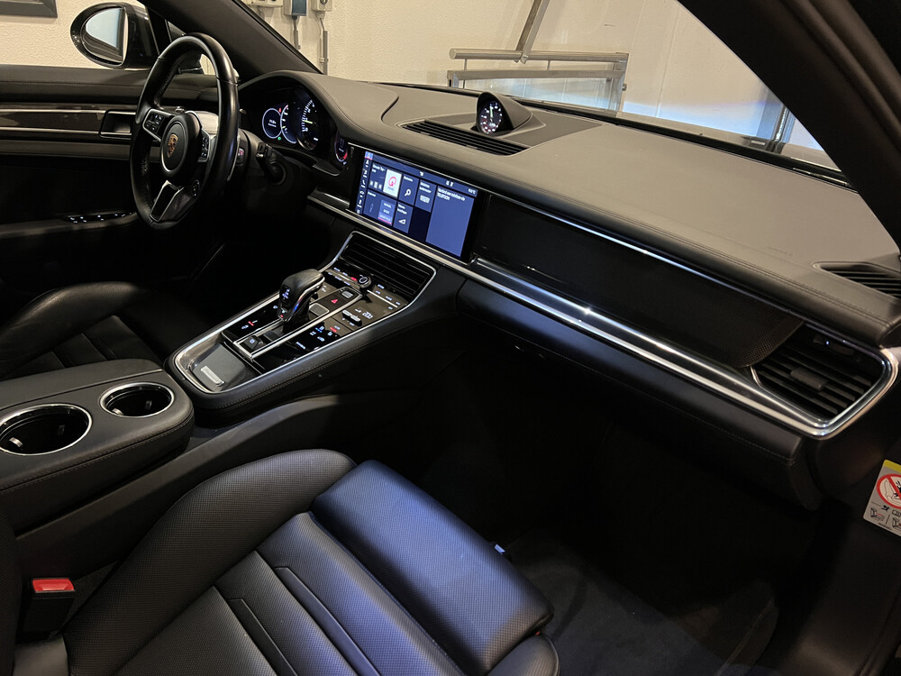 Porsche Panamera Sport Turismo E-Hybrid 4 2.9 V6 SportChrono 462PS 2018, ZV-954-P
