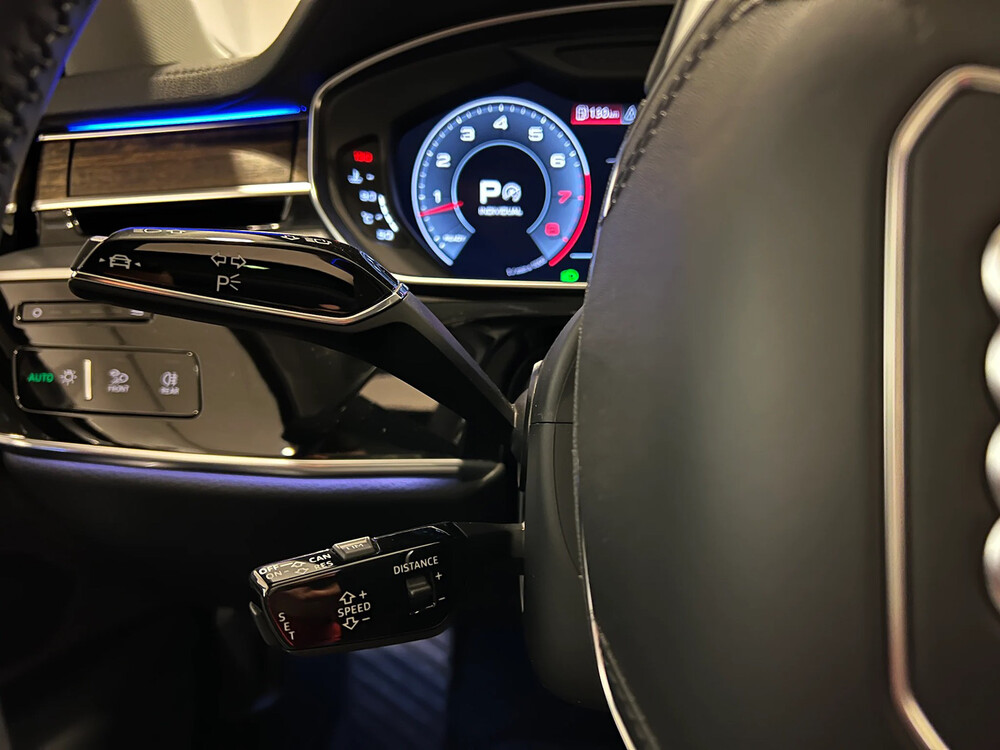 Audi A8 55 TFSI QUATTRO Hybrid Pro Line Plus 340PS 2018 NEUMODELL, L-574-RN