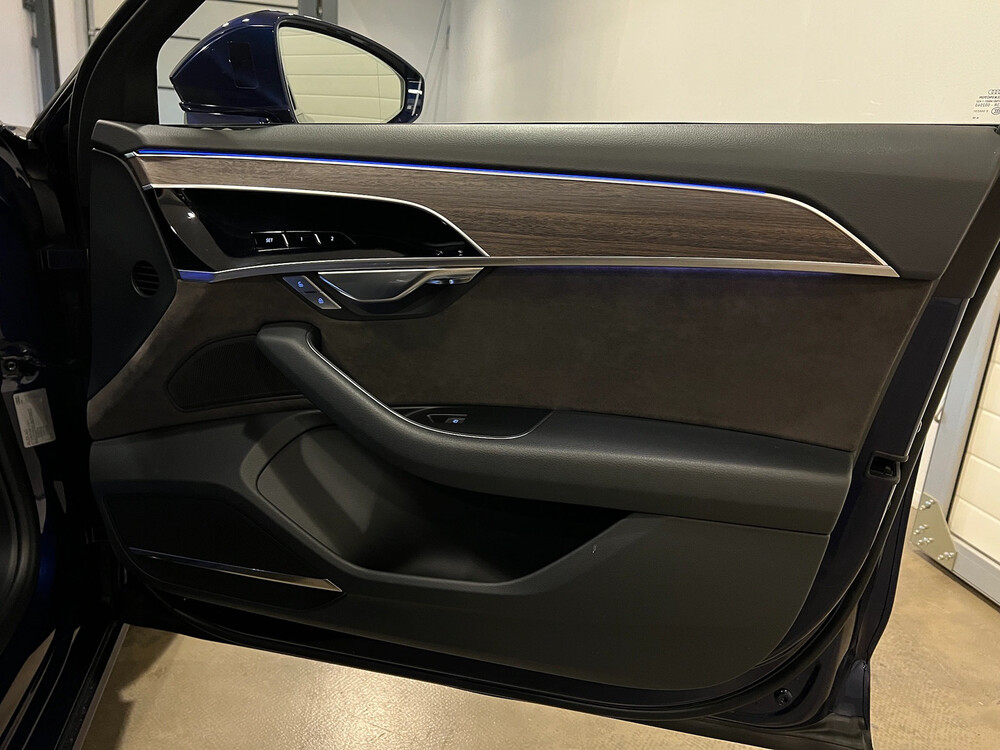 Audi A8 55 TFSI QUATTRO Hybrid Pro Line Plus 340PS 2018 NEUMODELL, L-574-RN