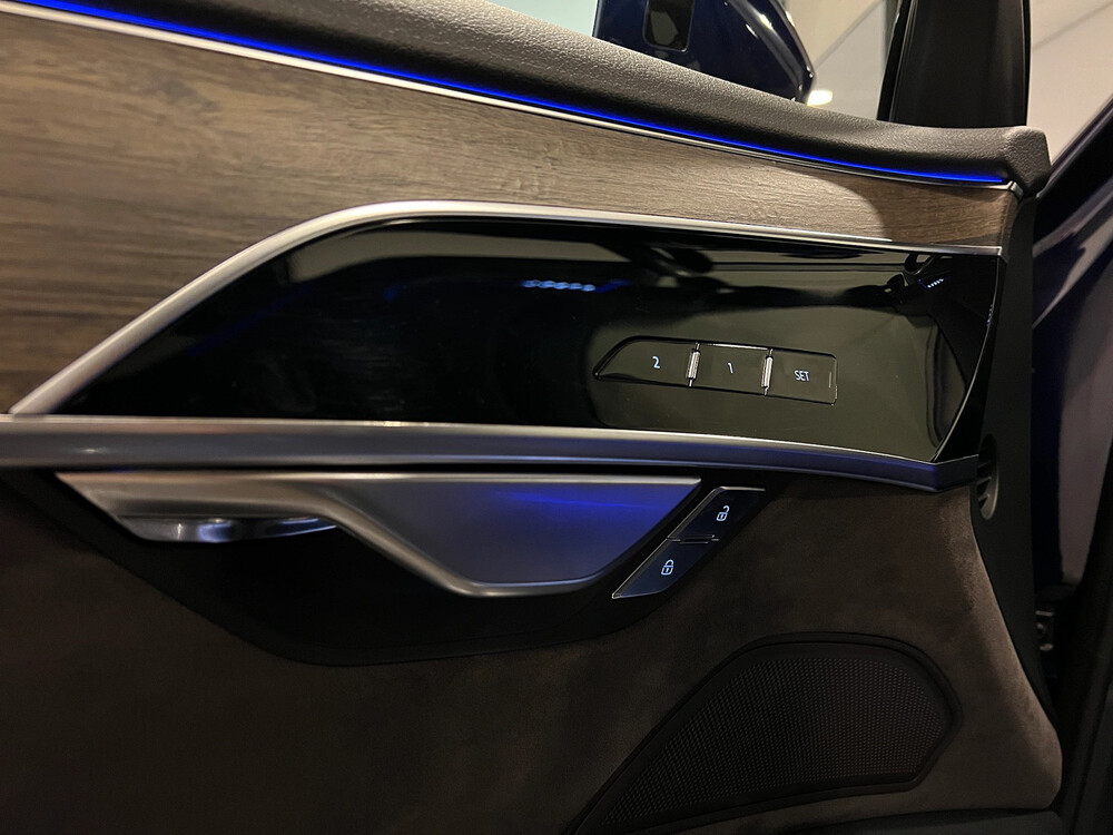 Audi A8 55 TFSI QUATTRO Hybrid Pro Line Plus 340PS 2018 NEUMODELL, L-574-RN