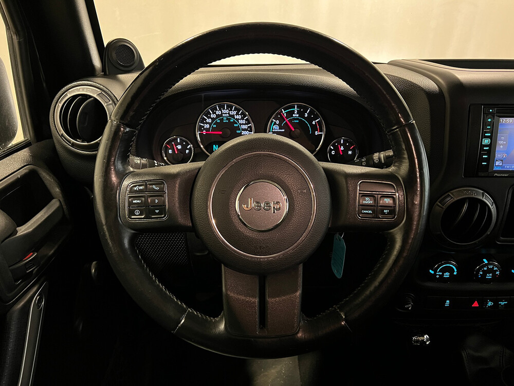 Jeep Wrangler Unlimited 2.8 CRD Rubicon 200pk 2012 Cabriolet, 2-TGJ-65