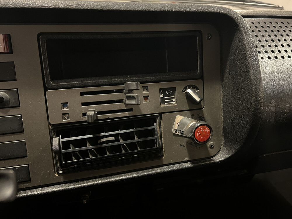 Volkswagen LT32 Campervan 1982