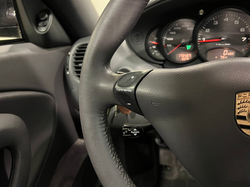 Porsche 911 996 3.4 Coupé Carrera 300PS 1999, 90-ST-DN.