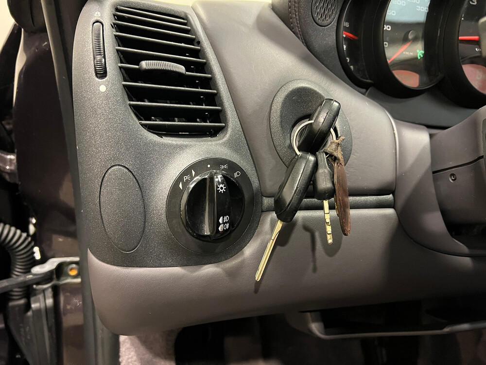 Porsche 911 996 3.4 Coupé Carrera 300PS 1999, 90-ST-DN.