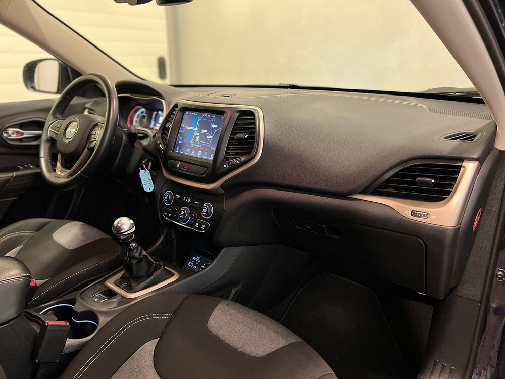 Jeep Cherokee 2.0 Longtitude 140pk 2014, 7-TRR-35