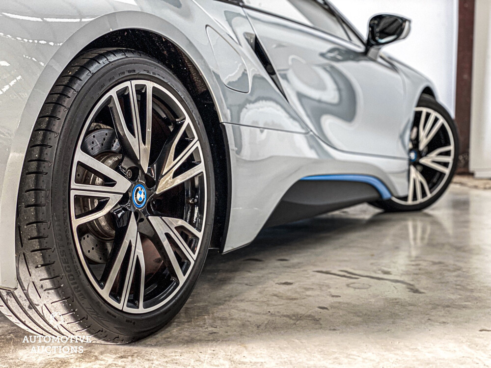 BMW i8 1.5 First Edition 231PS 2015 -Org. NL-, GG-542-N