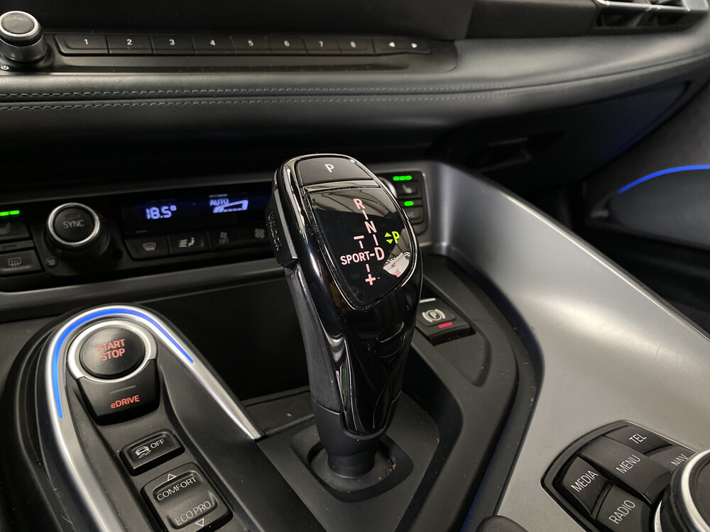 BMW i8 1.5 First Edition 231PS 2015 -Org. NL-, GG-542-N