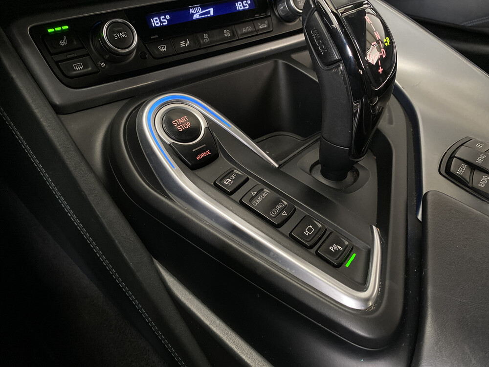 BMW i8 1.5 First Edition 231PS 2015 -Org. NL-, GG-542-N