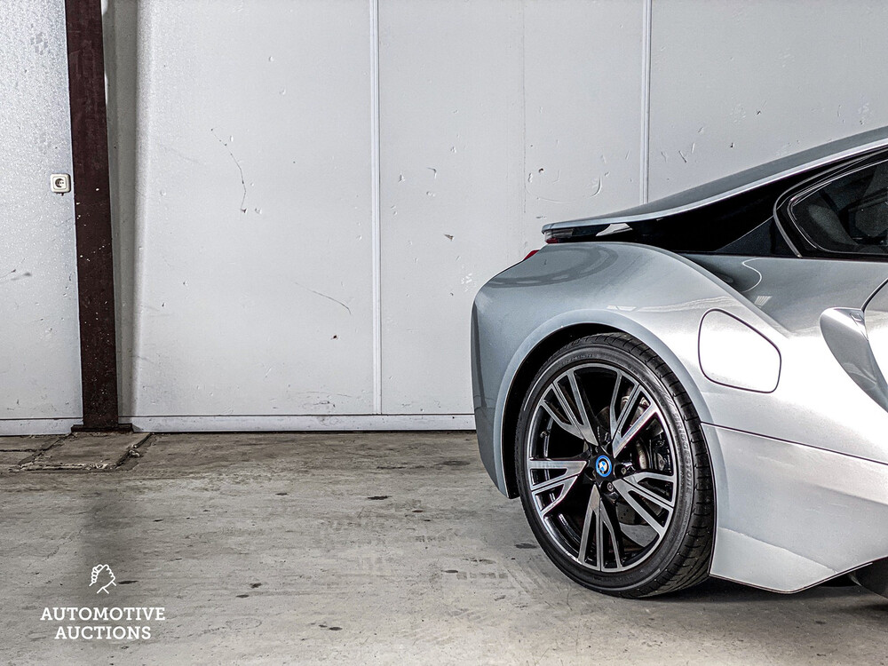 BMW i8 1.5 First Edition 231PS 2015 -Org. NL-, GG-542-N