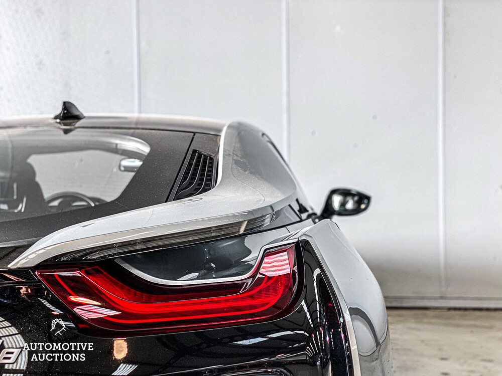 BMW i8 1.5 First Edition 231PS 2015 -Org. NL-, GG-542-N