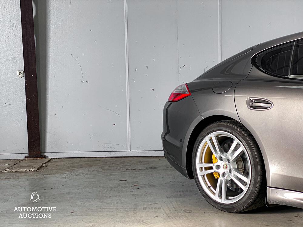 Porsche Panamera 4.8 Turbo S 551PS 2013, 9-KXB-42