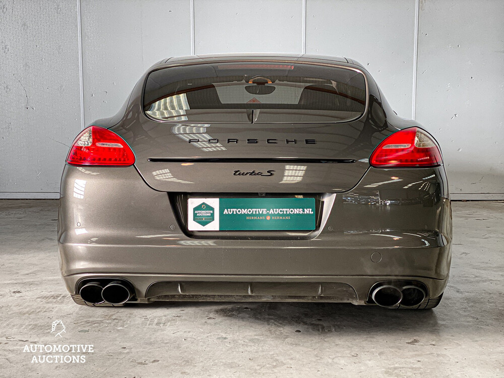 Porsche Panamera 4.8 Turbo S 551PS 2013, 9-KXB-42