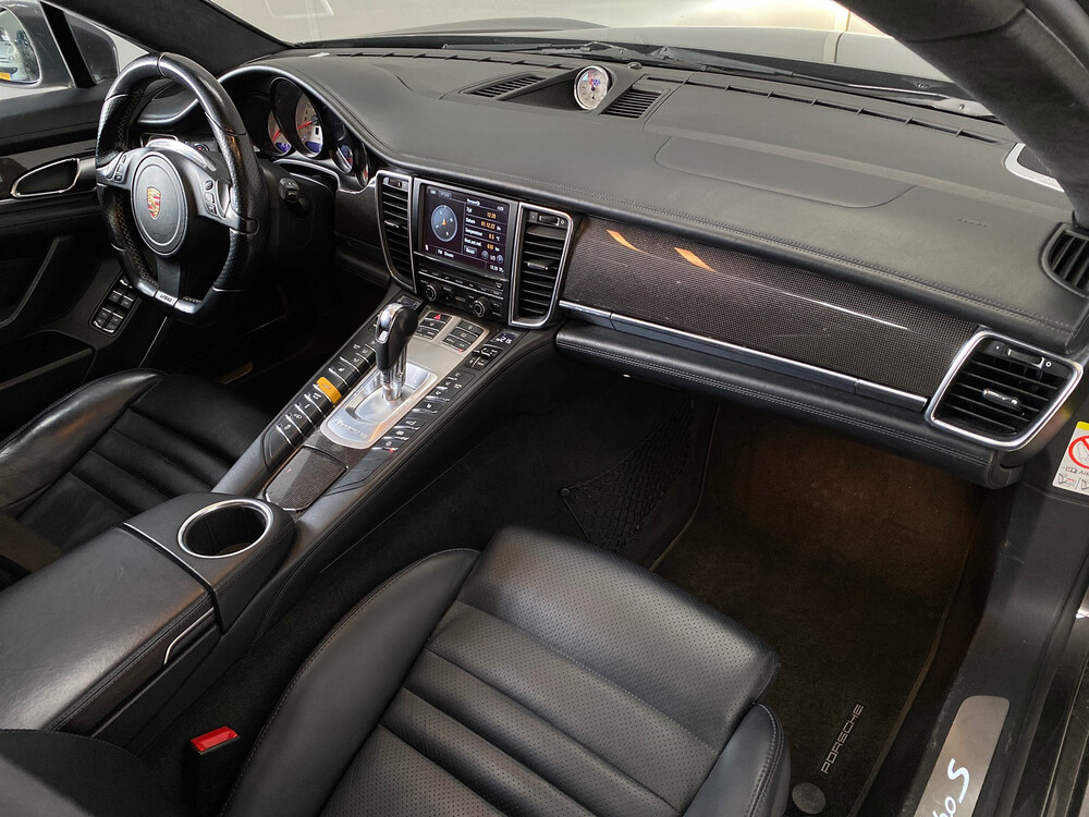 Porsche Panamera 4.8 Turbo S 551PS 2013, 9-KXB-42