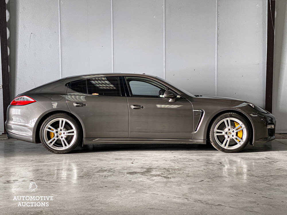 Porsche Panamera 4.8 Turbo S 551PS 2013, 9-KXB-42