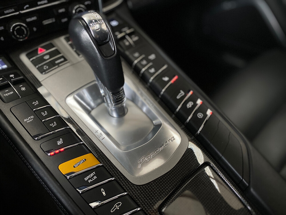 Porsche Panamera 4.8 Turbo S 551PS 2013, 9-KXB-42