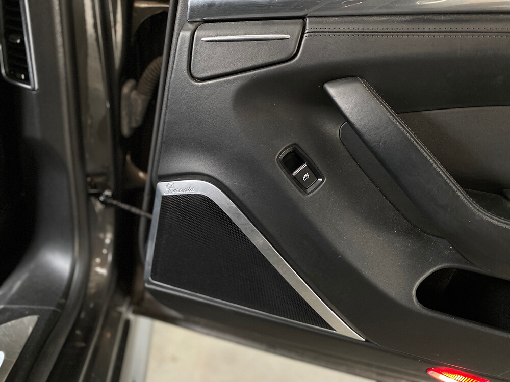 Porsche Panamera 4.8 Turbo S 551PS 2013, 9-KXB-42