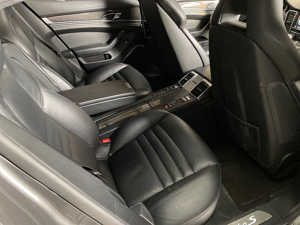 Porsche Panamera 4.8 Turbo S 551PS 2013, 9-KXB-42