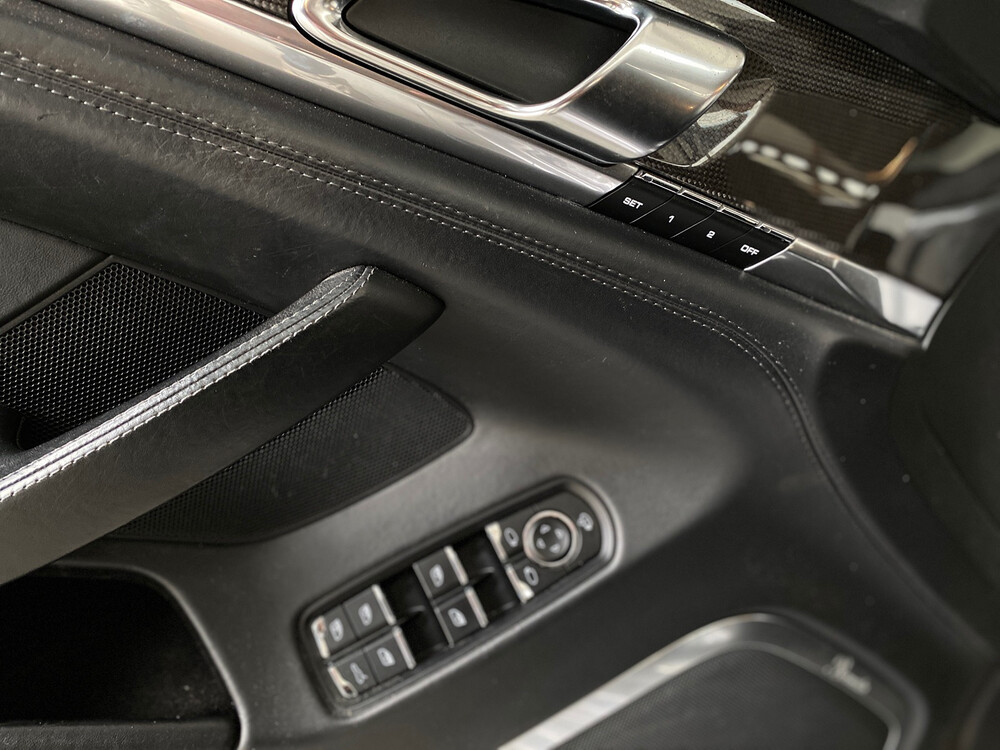 Porsche Panamera 4.8 Turbo S 551PS 2013, 9-KXB-42