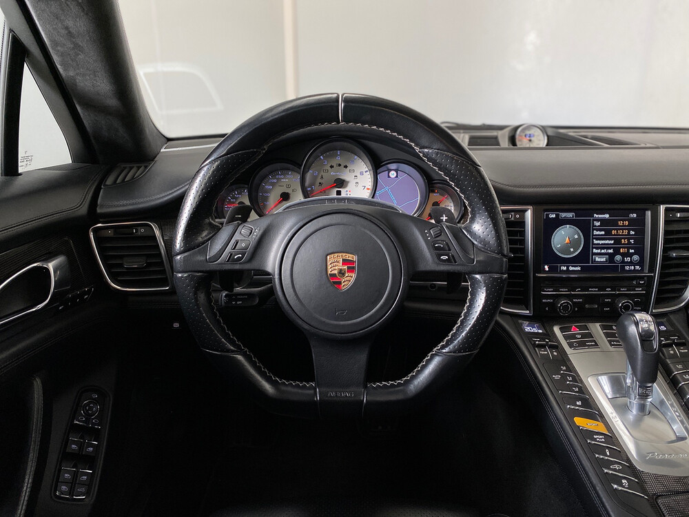Porsche Panamera 4.8 Turbo S 551PS 2013, 9-KXB-42