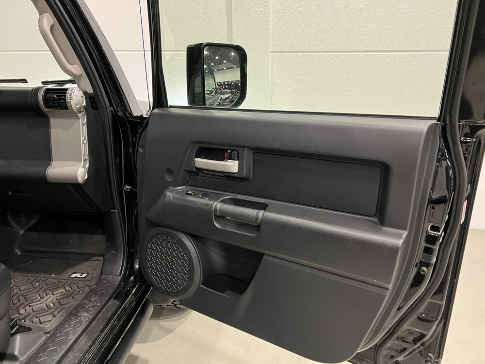 Toyota FJ Cruiser 4.0 V6 242 PS 2007, J-761-XS.