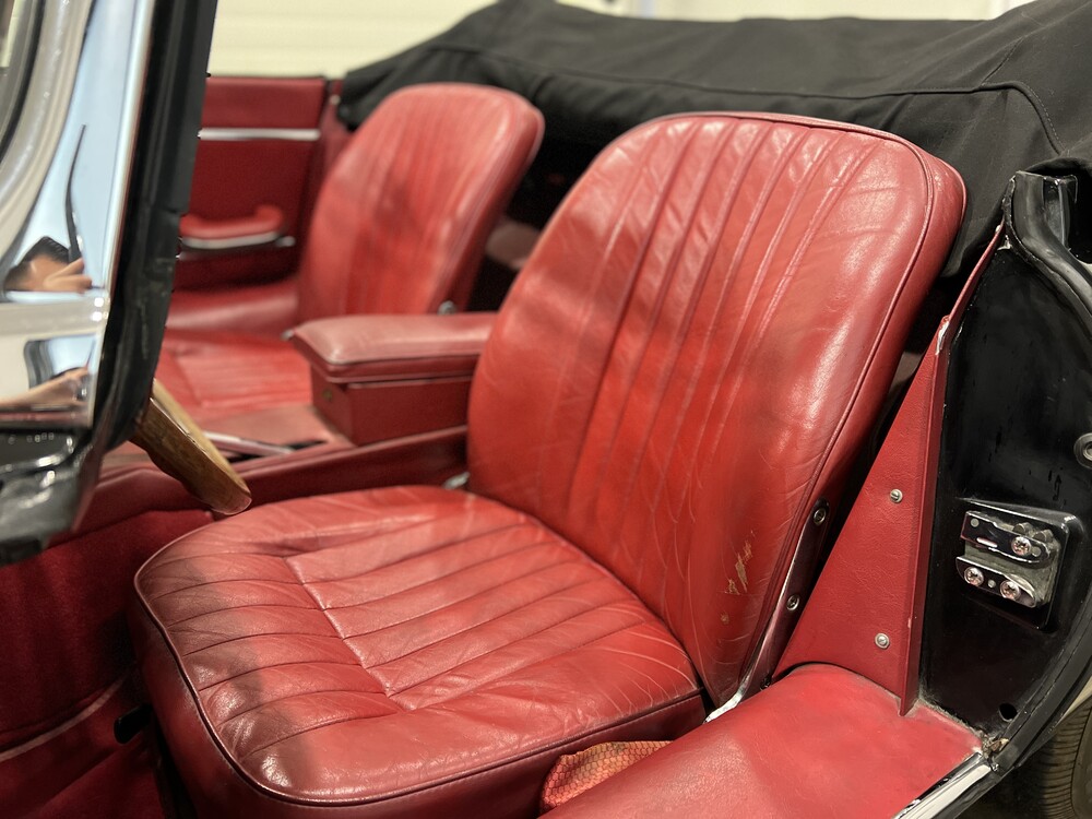 Jaguar E-Type Series 1 OTS 4.2 Zes-in-Lijn Cabriolet 1967, DZ-73-87