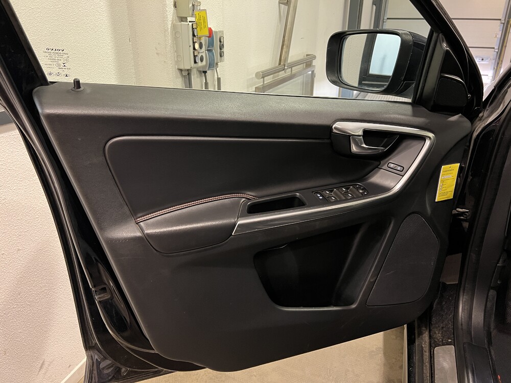 Volvo XC60 D3 2.0 R-Design 150pk 2016, XK-208-L