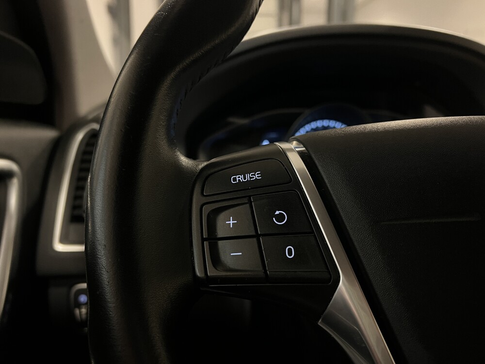 Volvo XC60 D3 2.0 R-Design 150pk 2016, XK-208-L