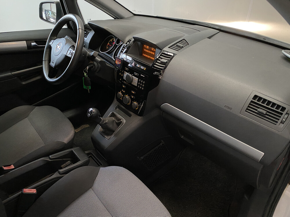 Opel Zafira 1.7 CDTi Edition 125pk 2011 -Grijs kenteken-, V-004-BT