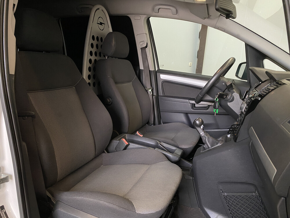 Opel Zafira 1.7 CDTi Edition 125pk 2011 -Grijs kenteken-, V-004-BT