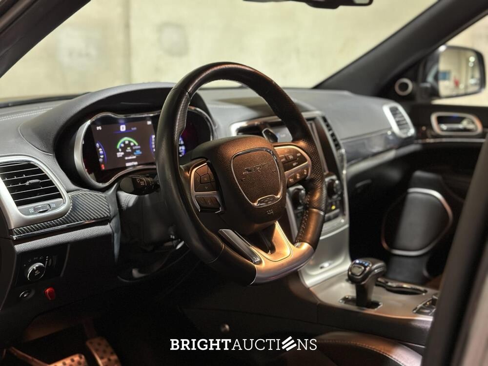 Jeep Grand Cherokee 6.4 V8 SRT8 468PK 2014, 2-ZBL-19