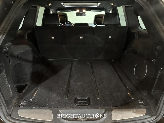 Jeep Grand Cherokee 6.4 V8 SRT8 468PK 2014, 2-ZBL-19