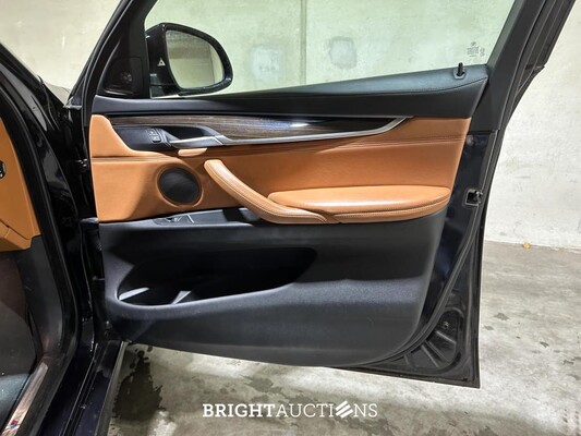 BMW X6 xDrive50i High Executive 4.4 V8 449pk 2015, RJ-025-N
