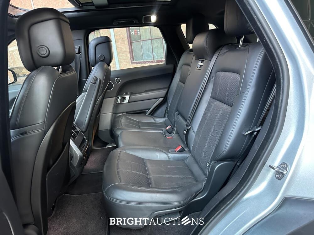 Land Rover Range Rover Sport P400e HSE Dynamic Stealth 404pk 2020 (Origineel-NL) Plug-In Hybrid, J-656-LL