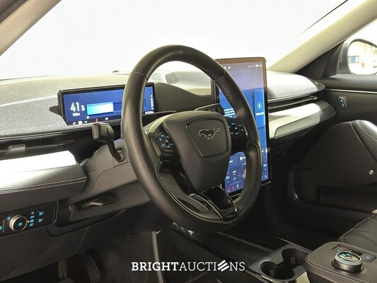 Ford Mustang Mach-E RWD 75 kWh 269pk 2021 (Origineel-NL + 1e Eigenaar), N-412-RN