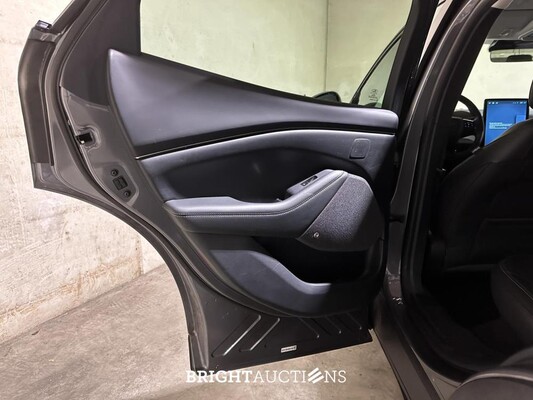 Ford Mustang Mach-E RWD 75 kWh 269pk 2021 (Origineel-NL + 1e Eigenaar), N-412-RN