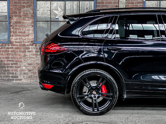 Porsche Cayenne 4.8 Turbo 500hp 2012, 71-ZVF-9.