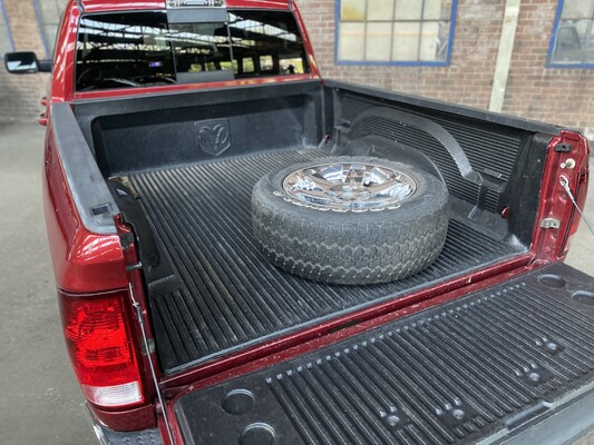 Dodge RAM 1500 5.7 V8 4x4 Quad Cab 6'4 Pickup 2011.