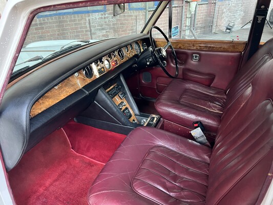 Rolls-Royce Silver Shadow 6.8 V8 Limousine Typ II 1972, DL-11-60.