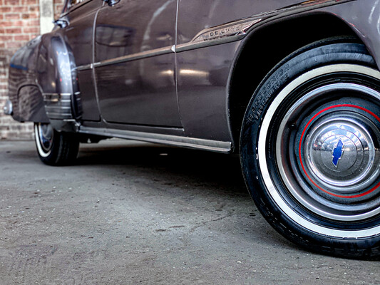 Chevrolet Deluxe Powerglide 1951, 32-XL-66